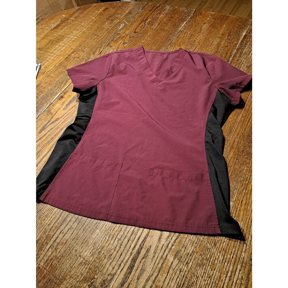 Green Town Scrubs L Wine Berry Black Scrub Top GTB-111BRY V-Neck Stretch Sides